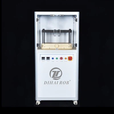 Factory High Efficiency 100pcs Per Time Machine Coudre10T Pressure Automatic Vertical Capping Machine